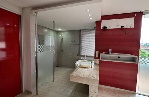 Chacara Cachoeira House | Quartos Suítes no Chácara Cachoeira Campo Grande