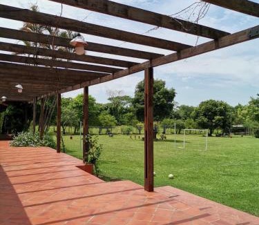 Central Department House | Quinta Los Lapachos de Ypané