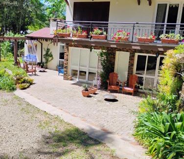 Gramado Apartment | Quintal do Garnizé - Unidade Beija-Flor