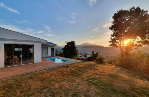 Encantado House | Quiosque com piscina e vista
