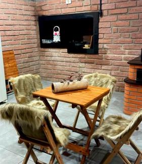 Garibaldi Ski Chalet | Quiosque do aconchego