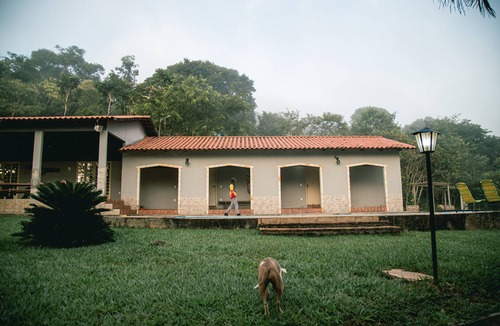Alexania Cottage | Rancho Divino Espírito Santo – Corumbá IV | Lakefront with Swimming Pool