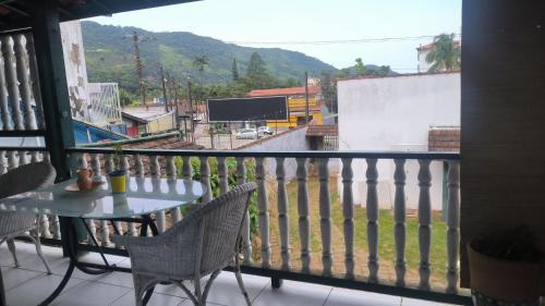Praia da Enseada Apartment | Recanto da arte Varanda e rede