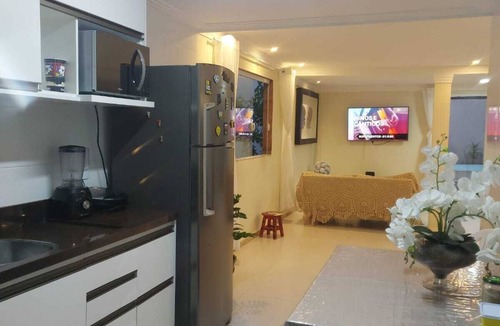 Jaua House | Recanto da Sulla, Seu Refúgio Perfeito: Piscina Privativa, Área Gourmet e Charme
