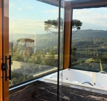 Alfredo Wagner Ski Chalet | Recanto do Vale Cabanas em Alfredo Wagner com Hidro com vista incrível