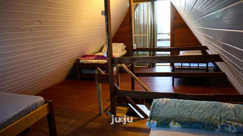 Balneario Praia do Leste Ski Chalet | Recanto Pousada JU&JU Chalé com PISCINA COMPARTILHADA
