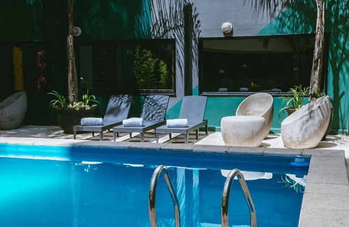El Centro Apartment | Recoleta Chic: apartment steps from Arroyo Street