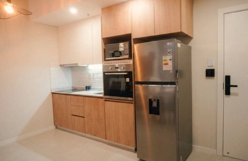 Asuncion Apartment | Recoleta Studio with Balcony Couples, remote workers, business travelers