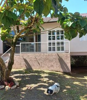 Bela Vista House | Refúgio até 8 pessoas Churrasqueira e pátio cercado