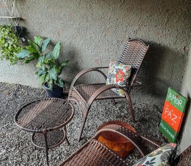 Tres Coroas Apartment | Refúgio com hidro, lareira e jardim em Três Coroas