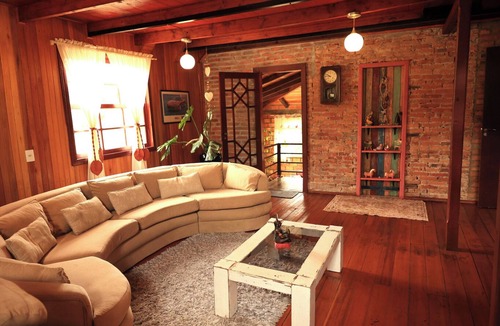 Ponte Alta Ski Chalet | Refúgio dos Sonhos e Encantos: Chalé em Monjolinho