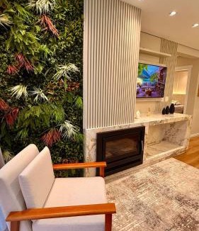 Vila Luiza Apartment | Refúgio Moderno com Lareira em Canela