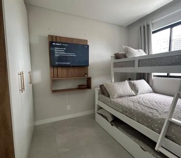 Porto Belo Apartment | Refúgio moderno com piscina privativa perto do mar