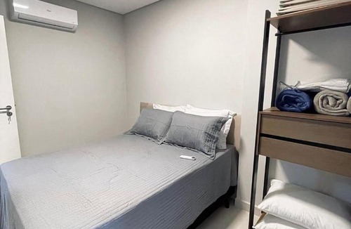 Boqueirao Apartment | Refúgio Perfeito no Boqueirão: Apartamento Moderno a 100m da Praia com Sacada Gourmet e Piscina!
