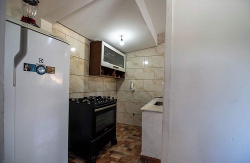 Santana de Parnaiba House | Refúgio Pet-Friendly c/Lareira, garagem e Wi-fi