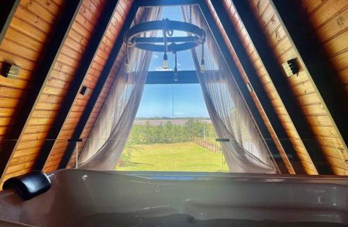 Dom Pedro de Alcantara Ski Chalet | Refúgio Romântico com Jacuzzi na Natureza a 10 min da Praia
