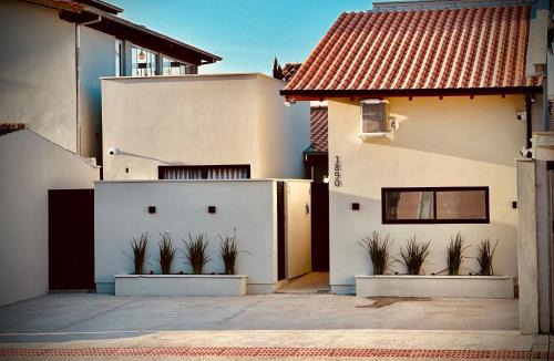 Oficinas Apartment | Refugio 890