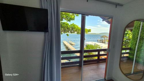 Florianopolis Hotel | Refugio Bela Ilha Luxo Casal Acesso por Barco