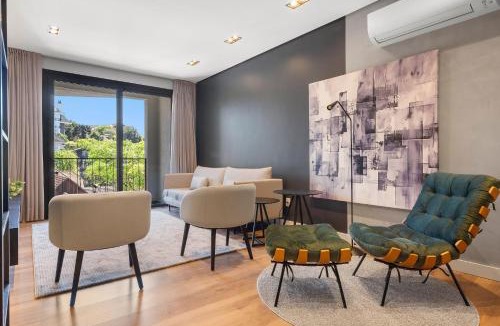 Planalto Apartment | Requinte a passos da Rua Torta by Achei Gramado