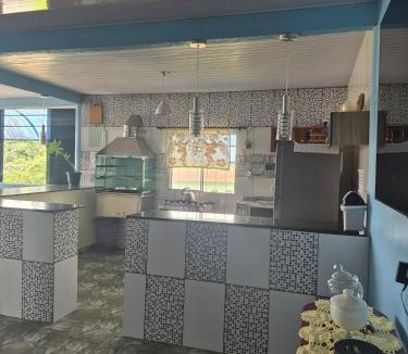 Presidente Figueiredo House | Residência Glória