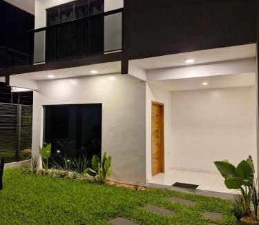 Encarnacion House | Residencia SG - Casa Duplex