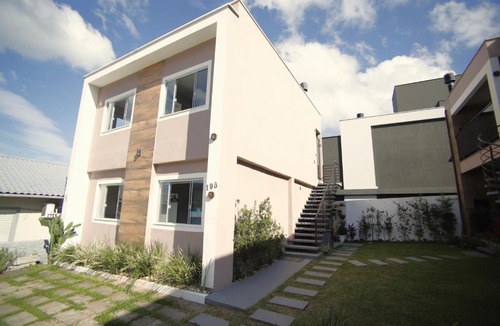 Pantano do Sul Apartment | Residencial Mariano 2 - Vista para praia e Mar