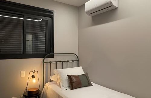 West Sector Apartment | Retro Elegance, Acoonchergo com Estilo
