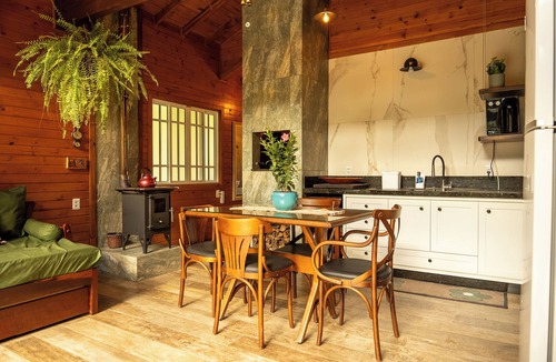Aguas Mornas Cottage | River Valley Forest House Brazil