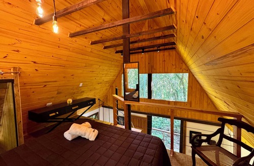 Campos do Jordao Ski Chalet | Romantic Chalet with Fireplace in Campos do Jordão