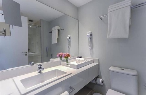 Recreio dos Bandeirantes Hotel | Romantic Getaway Room w/Panoramic Oceanic Views Over Recreio Beach