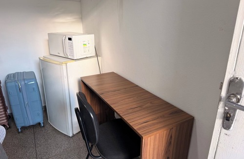 Camargos Apartment | Room with private bathroom near the MRV Arena.