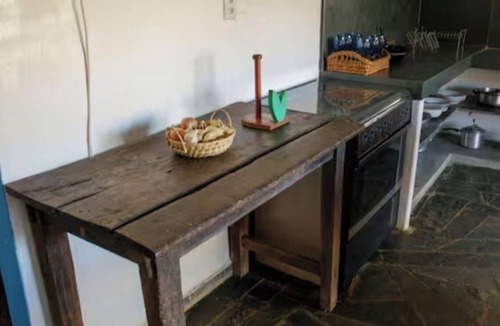 Curvelo House | Rustic Farm with Pool Near Curvelo