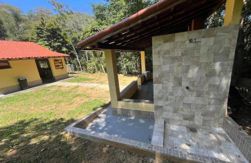 Rio Bonito Ski Chalet | Sítio com rio e muito verde!