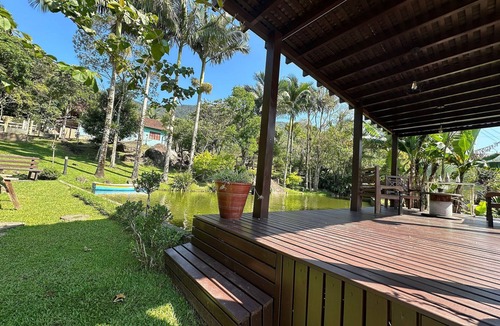 Canelinha House | Sítio Morada do Pai: Piscina e Descanso
