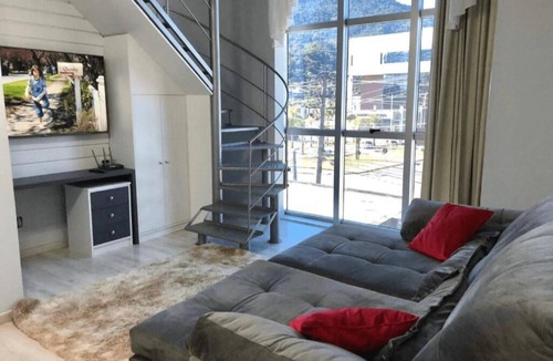 Czerniewicz House | Saint Sebastian Flat 213- Com Hidro! até 4 Pessoas, Duplex, no Centro