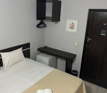 Vila Messias Hotel | Samba Três Lagoas