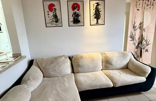 Amambai Apartment | Samurai sword apartment: Oriental decoration