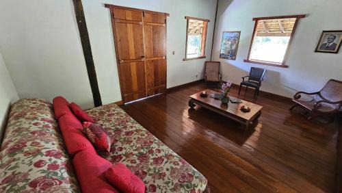 Corrego do Ouro House | Santa Rosa Fazenda
