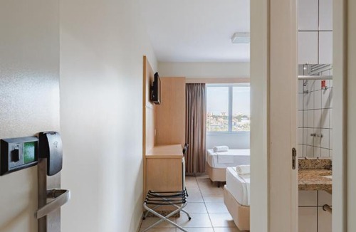 Santa Monica Hotel | Savana Hotel