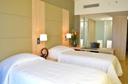 Encarnacion Hotel | Savoy Hotel Encarnación