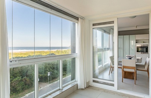 Lagoa Pequena Apartment | Sea View | Pool | WI-FI 500mb #CAMP12