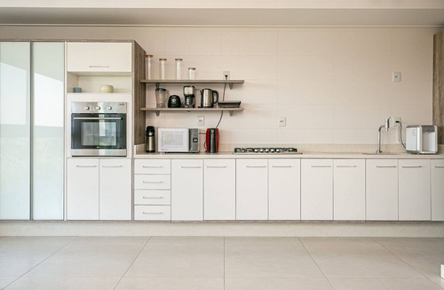 Lagoa Pequena Apartment | Sea View | Pool | WI-FI 500mb #CAMP12
