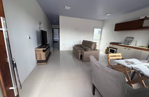 Passo de Torres House | Semi-detached house in Praia Pérola (1 block from the beach)
