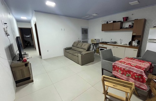 Passo de Torres House | Semi-detached house in Praia Pérola (1 block from the beach)