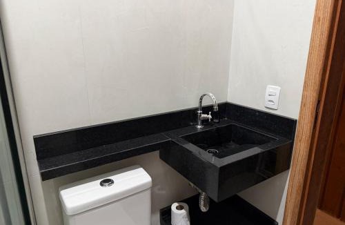 Carianos House | Seu aconchego na ilha da magia!