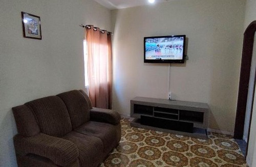Centro de Vila Velha Apartment | Seu Apto Praia da Costa 14 Simples Grande Econômico Ar Cond Cozinha Mobiliado 1 Quarto com 5 camas 1 Sala com cama Centro Local Excelente 521 e 526