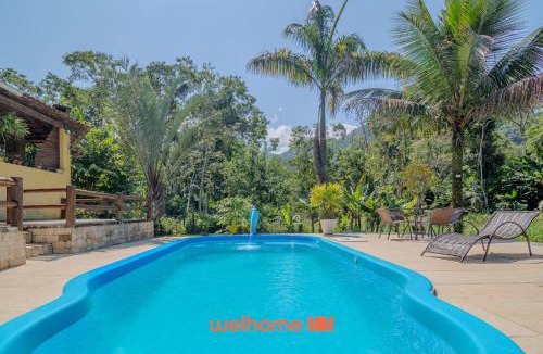 Mambucaba House | Seu refúgio com piscina, área verde e Churrasqueira