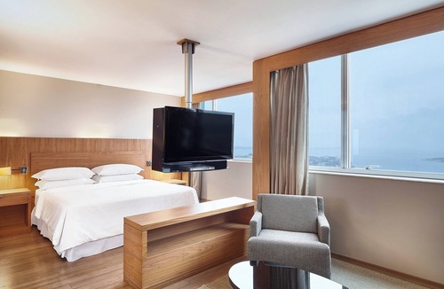 Praia do Canto Hotel | Sheraton Vitoria Hotel