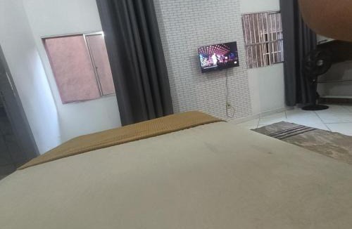 Ataide Apartment | Simple studio 10 min to the beach, bus station and train station