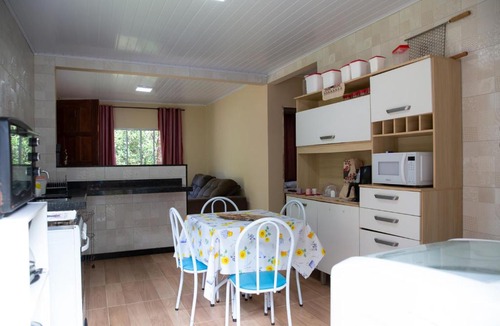 Marechal Floriano House | Sitio encantador e tranquilo com churrasq e Wi-fi
